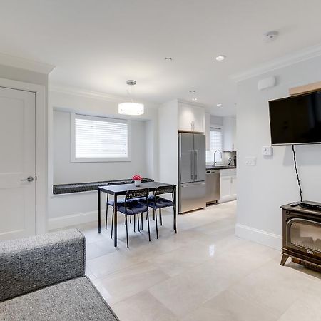 New Urban Modern Main Street House Villa Vancouver Buitenkant foto