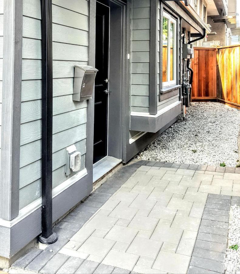 New Urban Modern Main Street House Villa Vancouver Buitenkant foto